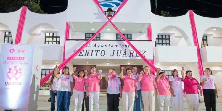 Benito Juárez se pinta de rosa; promueven detección del cáncer de mama