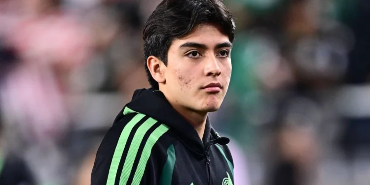 Cuando puede irse Gilberto Mora a Europa Lo que cambia con sus 18 años
