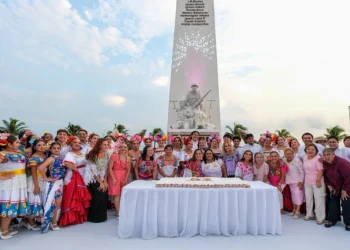 Quintana Roo celebra 52 años como estado libre y soberano