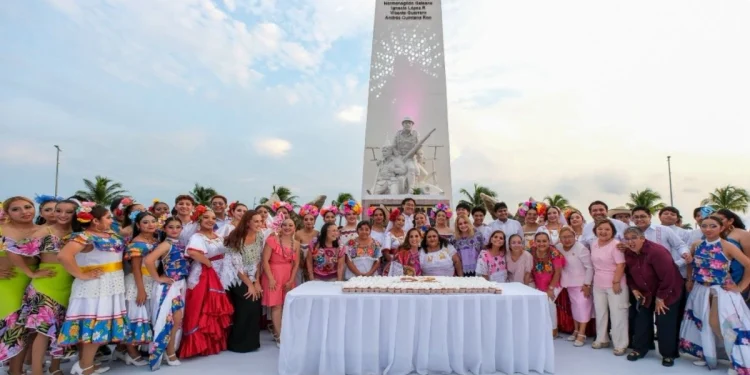 Quintana Roo celebra 52 años como estado libre y soberano