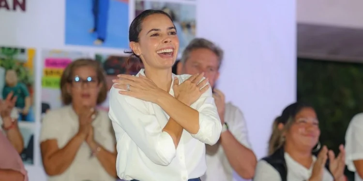 Rendicion de cuentas en Cancun Ana Paty Peralta destaca movilidad y recuperacion de espacios