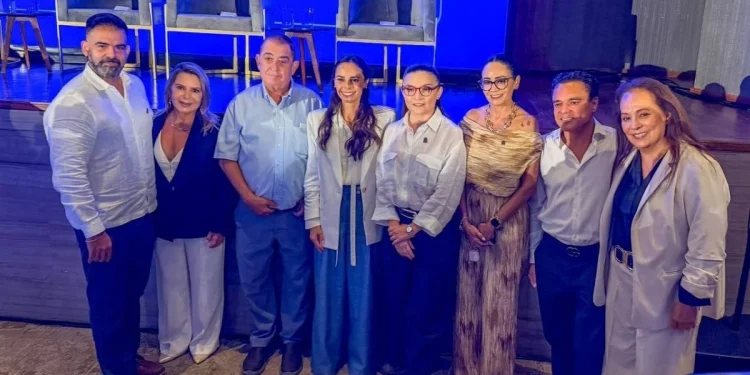 Trabajaremos de la mano del Gobierno de Mexico y Quintana Roo contra el sargazo Ana Paty Peralta