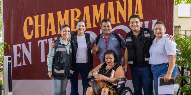 Estefanía Mercado lleva más de 50 servicios gratuitos a Playa del Carmen