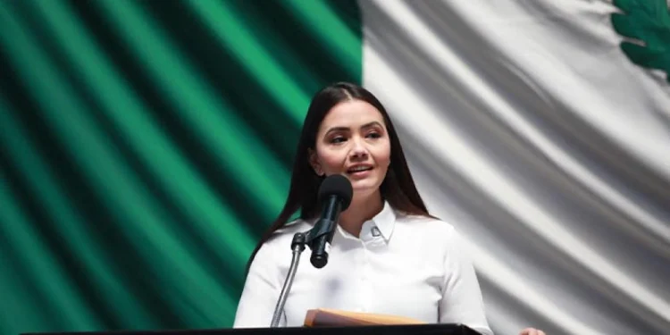 Majo Osorio propone blindar programas sociales en Quintana Roo
