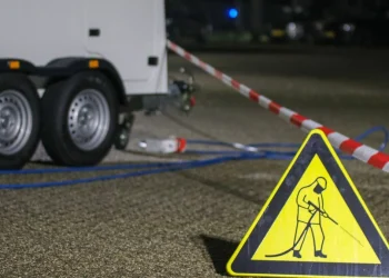 ¿Te topas con un bloqueo en carretera? Qué hacer para evitar un choque