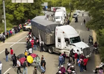 Alerta vial: transportistas se concentran en 38 puntos del país