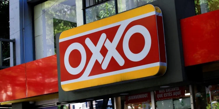 Disminución del 15% en robos con violencia en tiendas OXXO