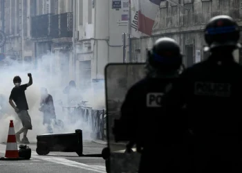 Trump culpa al islam por los disturbios en Francia