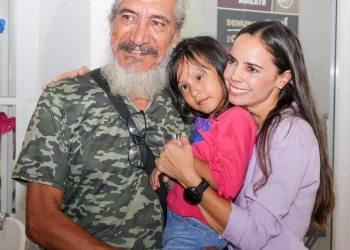 Entregan protesis oculares gratuitas a 95 pacientes en Cancun