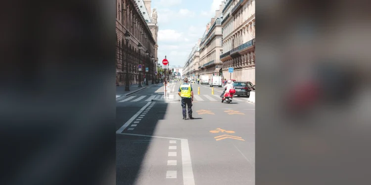Toque de queda en París: qué zonas evitar si vuelas desde Cancún