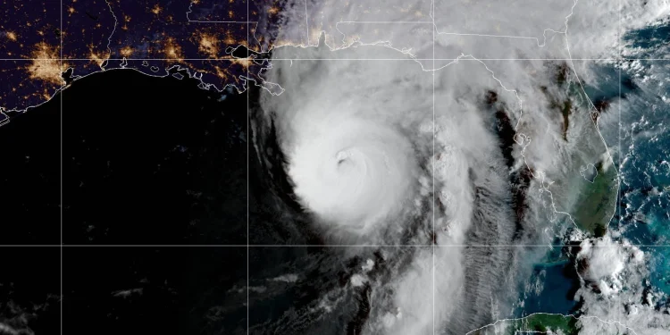 ¿Viajas a Florida o Alabama? Isaías ya es huracán categoría 3: zonas en riesgo y qué revisar