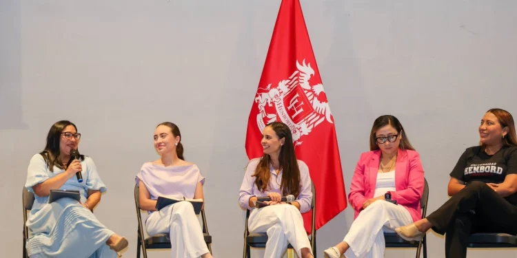 Cancun conmemora siete décadas y media de sufragio de las mujeres